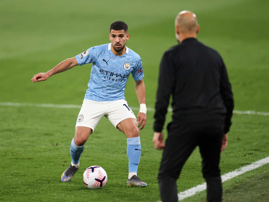 但在海港旧 但在海港旧